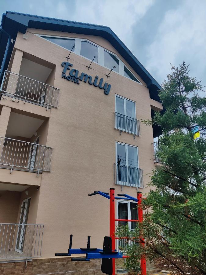 غريبوفكا Family Hotel المظهر الخارجي الصورة